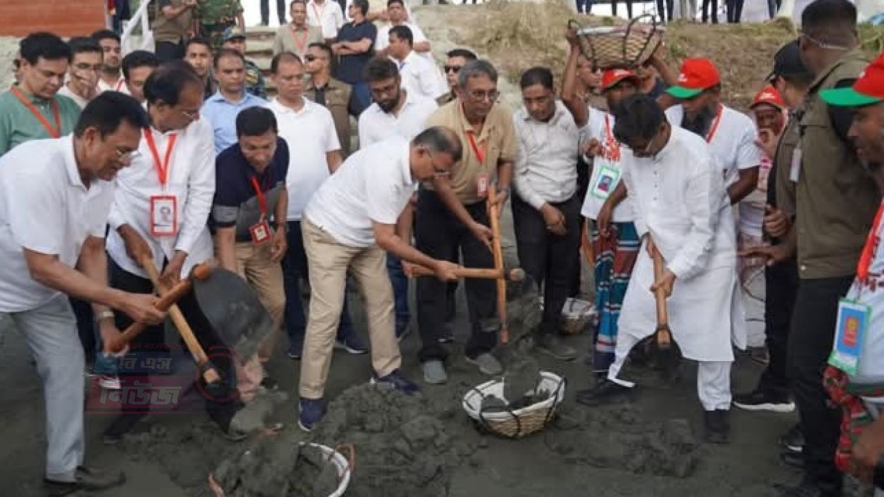 চাঁদপুর সদর উপজেলার খাল খনন কর্মসূচির উদ্বোধন করলেন প্রধানমন্ত্রী তারেক রহমান